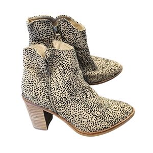 Mia Patton Cheetah Animal Print Zip Booties Womens